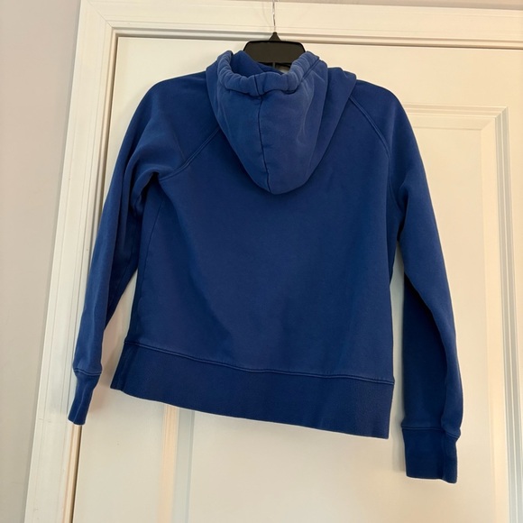 Banana Republic Women’s Blue Fleece Hoodie Sweatshirt - Picture 6 of 8